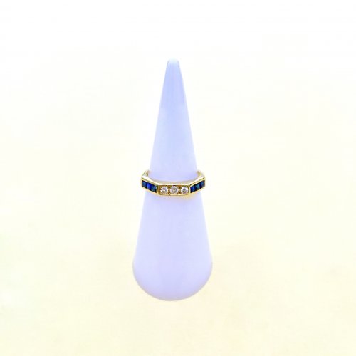 18ct. Gold Diamond and Sapphire Ring.