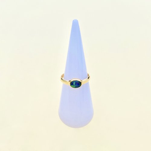 Hallmarked 9ct. Gold Opal Triplet Ring.