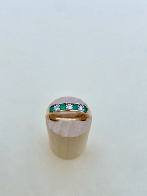 18ct. Gold Emerald &amp; Diamond Ring. 