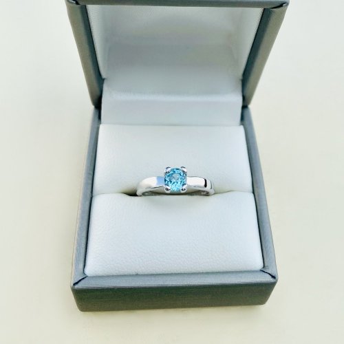 9ct. Solid Gold Blue Topaz Ring.