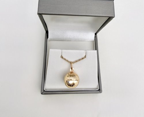 9ct. Gold Football Pendant - Fully Hallmarked.