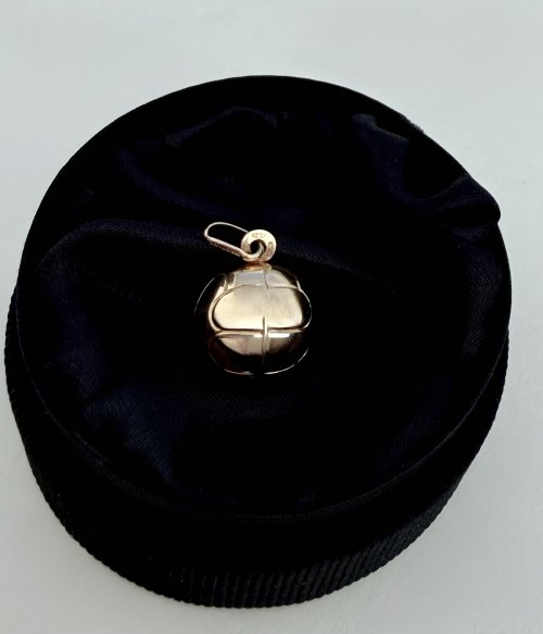 9ct. Gold Football Pendant - Fully Hallmarked.