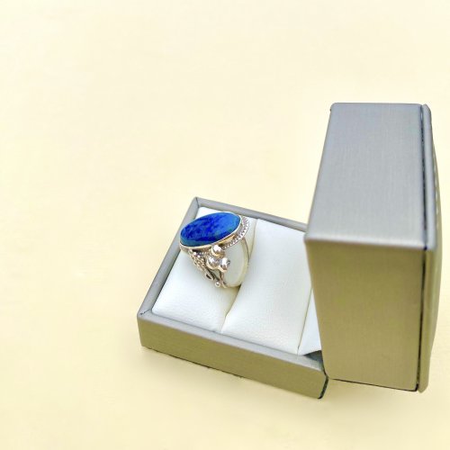 Vintage Silver Lapis Lazuli Ring.