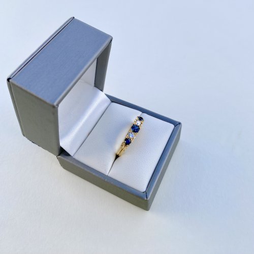 18ct. Gold Sapphire &amp; Diamond Ring. 