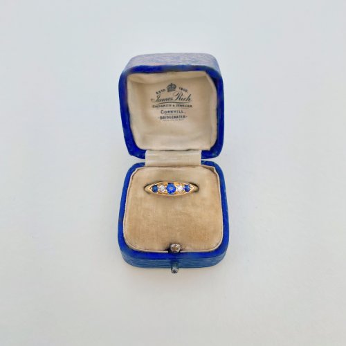 18ct. Gold Sapphire &amp; Diamond Ring. 