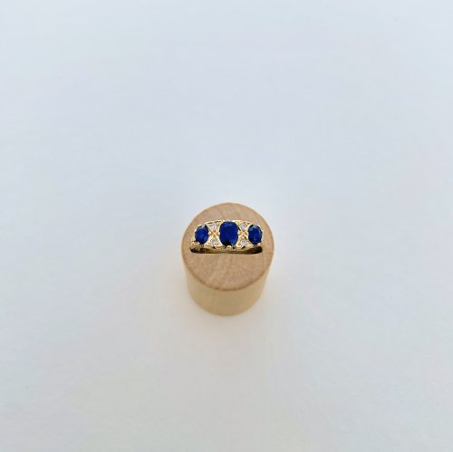 18ct. gold Sapphire &amp; Diamond Ring. 