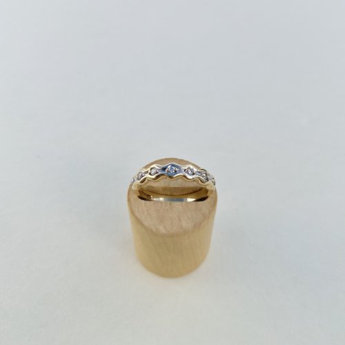 9ct. Gold Scalloped Half Eternity Ring with Diamonds. 