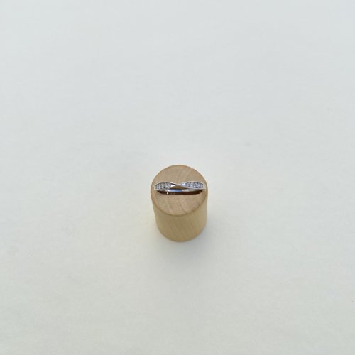 9ct. White Gold Diamond ½ Eternity Style Twist Ring. 