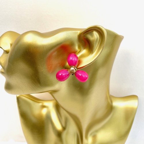 Vintage Raspberry Coloured Propeller Shaped Earrings.