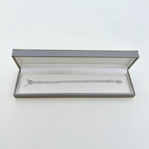 Sparkling Silver Tennis Bracelet. NEW STOCK.