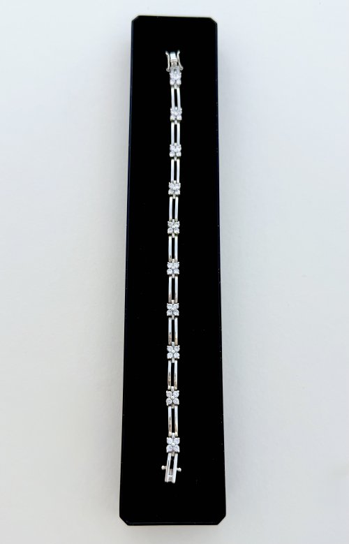 Silver Bracelet With Sparkling Floral Motifs. NEW STOCK.