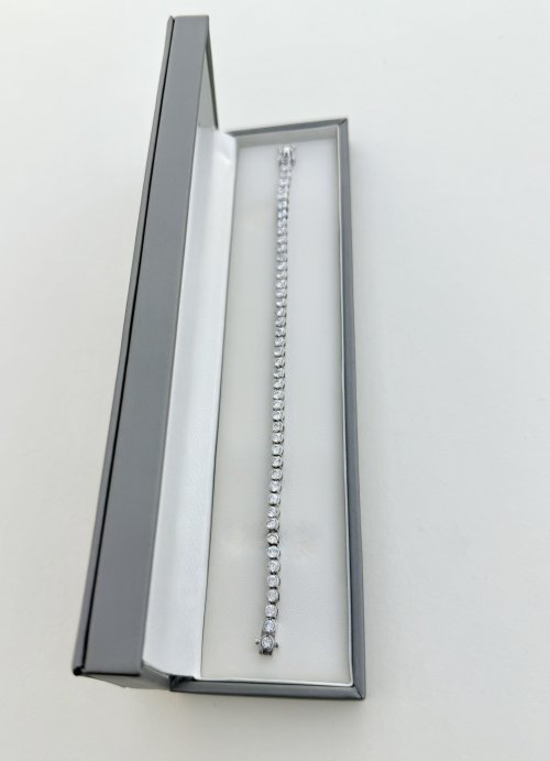 Sparkling Silver Tennis Bracelet. NEW STOCK.