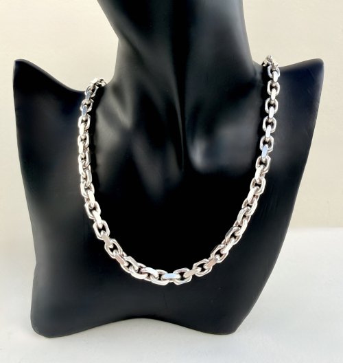 Contemporary Silver Chunky Chain. 19½ NEW STOCK.