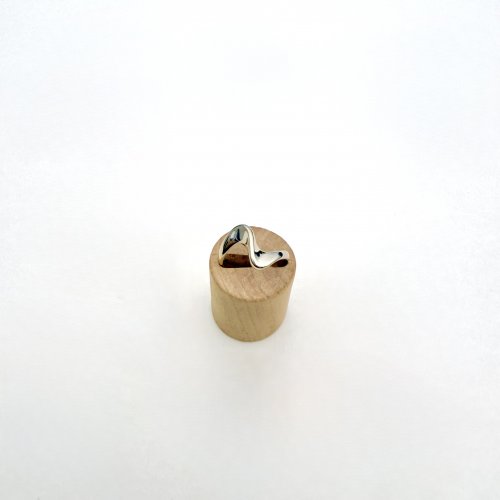 9ct. Gold Ring - Contemporary Abstract Design. NEW STOCK.
