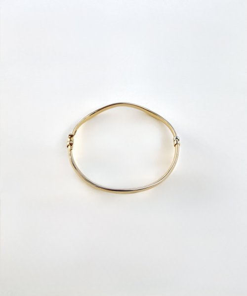 Contemporary 9ct. Yellow Gold Wave Bangle. NEW STOCK. SOLD. 