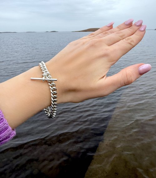 Silver Albert Chain Bracelet with T-Bar. NEW STOCK.
