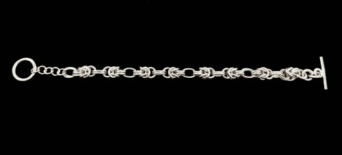 Quality Silver Chain Bracelet with T-Bar Closure. 8". NEW STOCK.