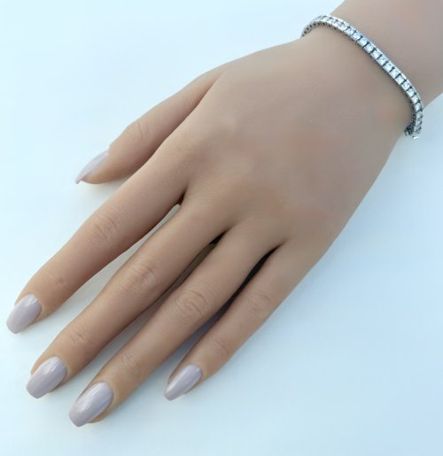 Silver CZ Tennis Bracelet / Square Appearance. NEW IN.