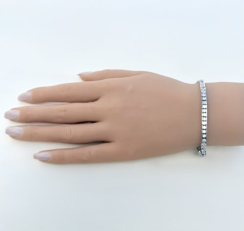 Silver CZ Tennis Bracelet / Square Appearance. NEW IN.