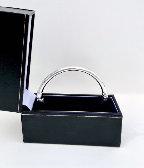 Silver Slim Oval Bangle with Magnetic Clasp. NEW IN STOCK.