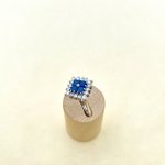 18ct. Sapphire &amp; Diamond Set Cluster Ring. 