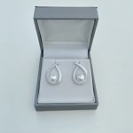 Silver Oval Earrings with Pearl to Centre.
