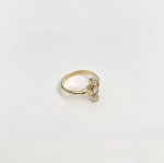 18ct. Gold &amp; Platinum Vertical 3-Stone Diamond Ring. NEW IN STOCK.
