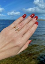 18ct. Gold &amp; Platinum Vertical 3-Stone Diamond Ring. NEW IN STOCK.