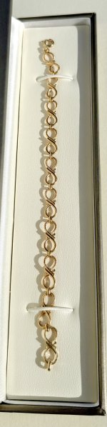 9ct. Gold Figure-of-Eight Eternity Bracelet. NEW STOCK.