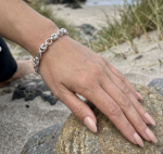 Quality Silver Chain Bracelet with T-Bar Closure. 8" NEW STOCK.